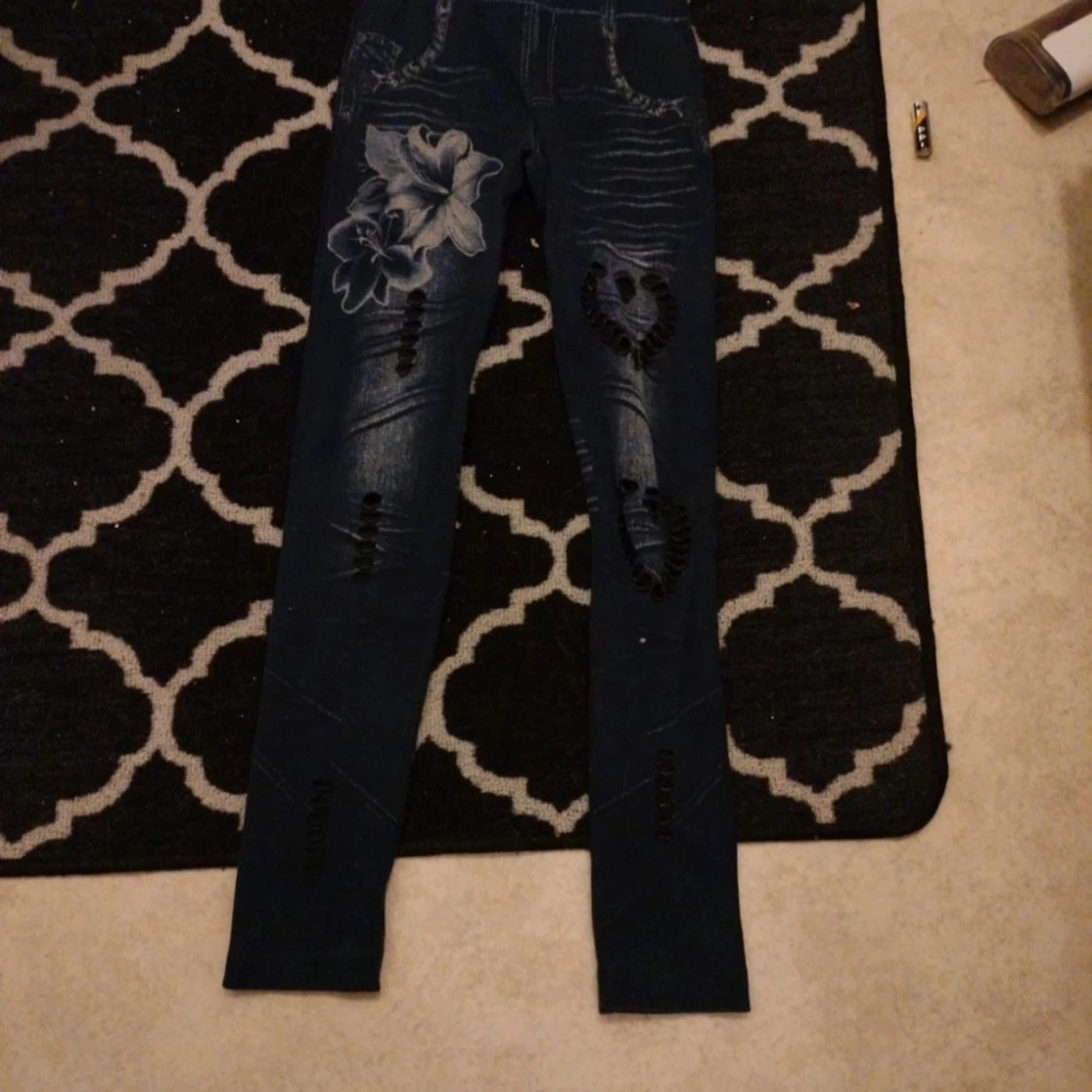 Blå leggings med blommor och hjärtan - 2