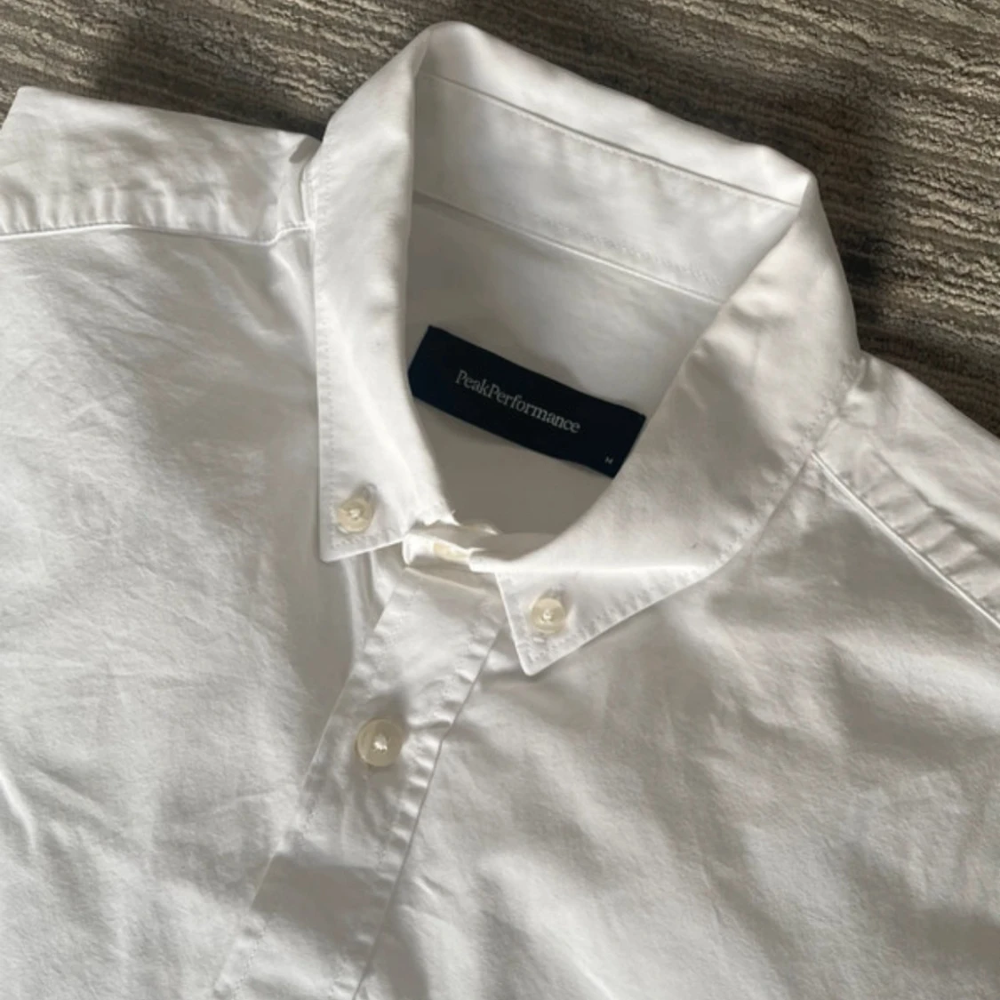 Vit skjorta från Peak Performance - 3
