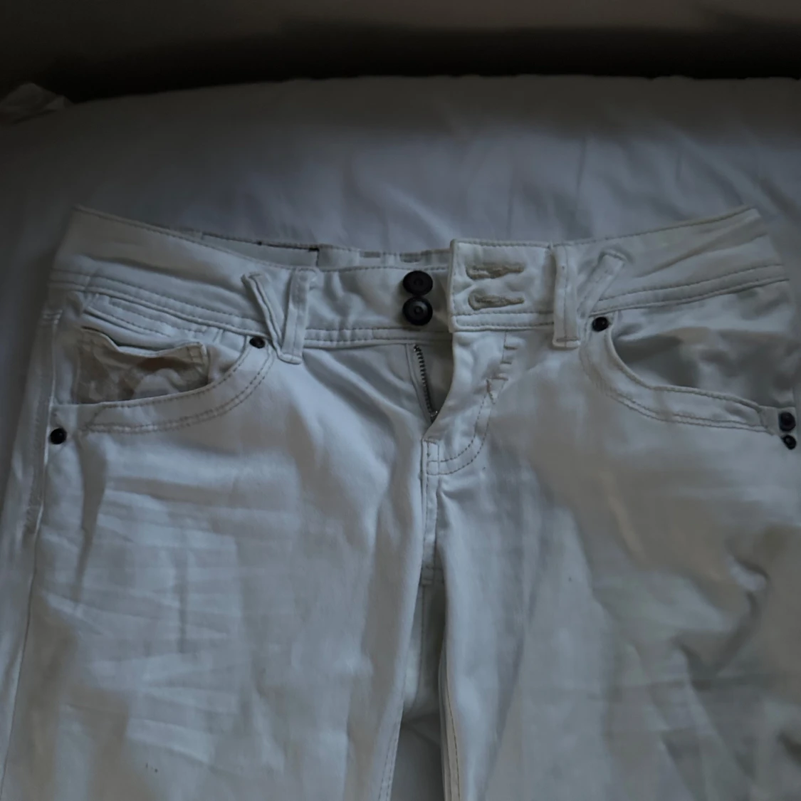 Vita jeansbyxor från Promod - 1