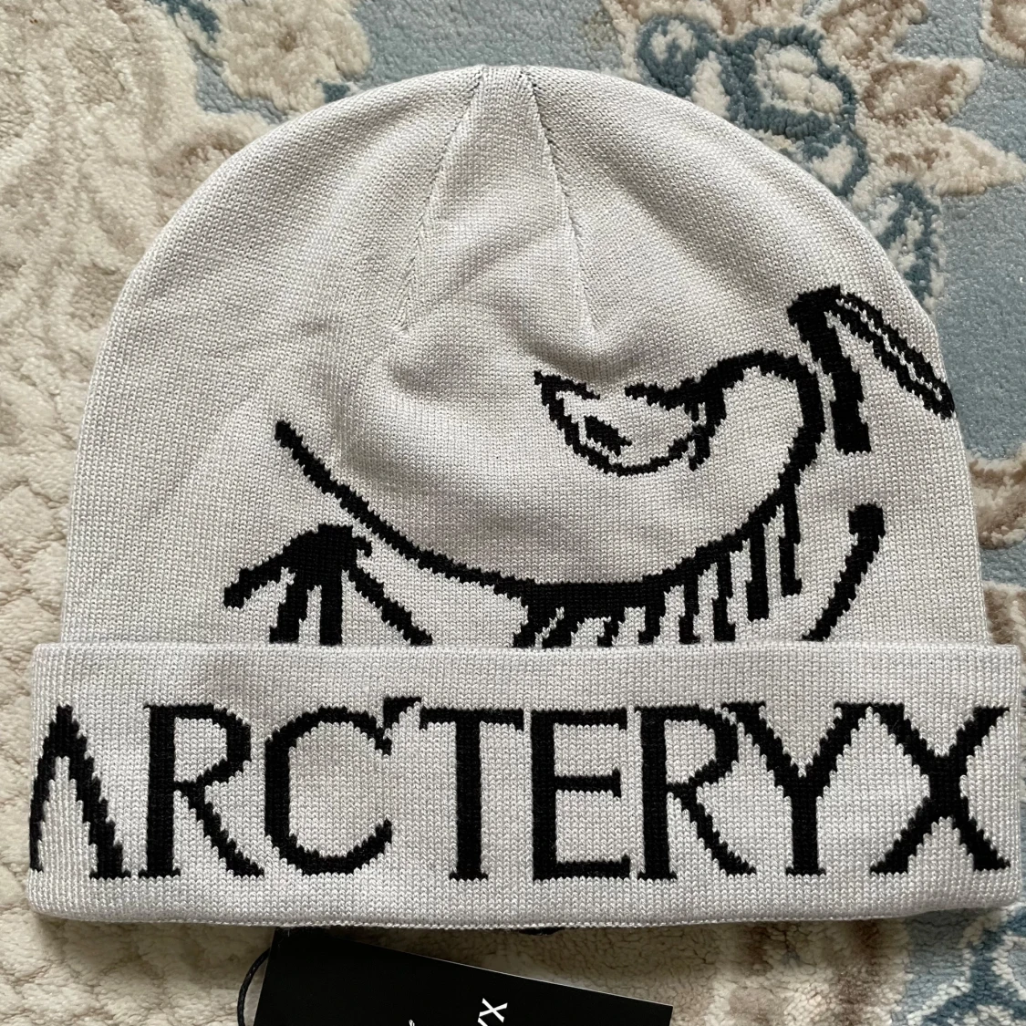 Vit mössa från Arc'teryx med logga - 2