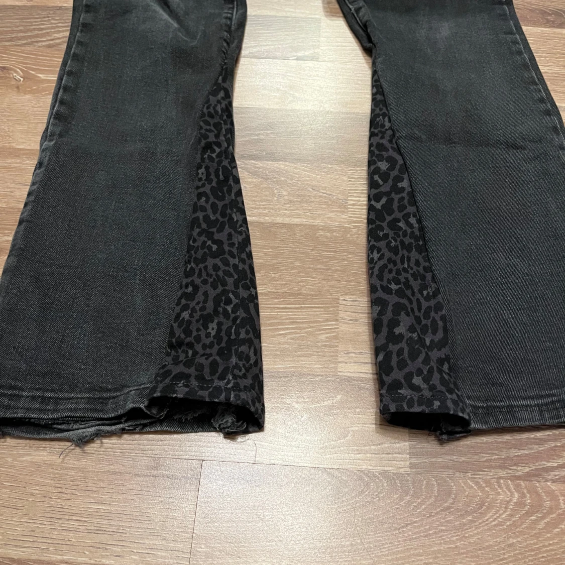 Lågmudjade bootcut jeans - 3