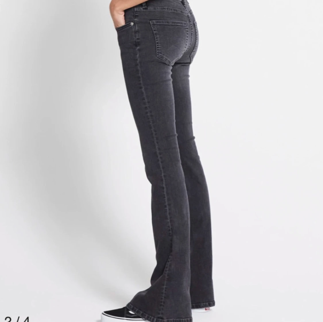 Svarta lågmidjade bootcut jeans lager 157 - 1