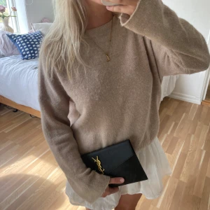 Stickad med mohair & kashmir blanding!🤎 - Sååå himla fin & mysig tröja!!🥐🤎 