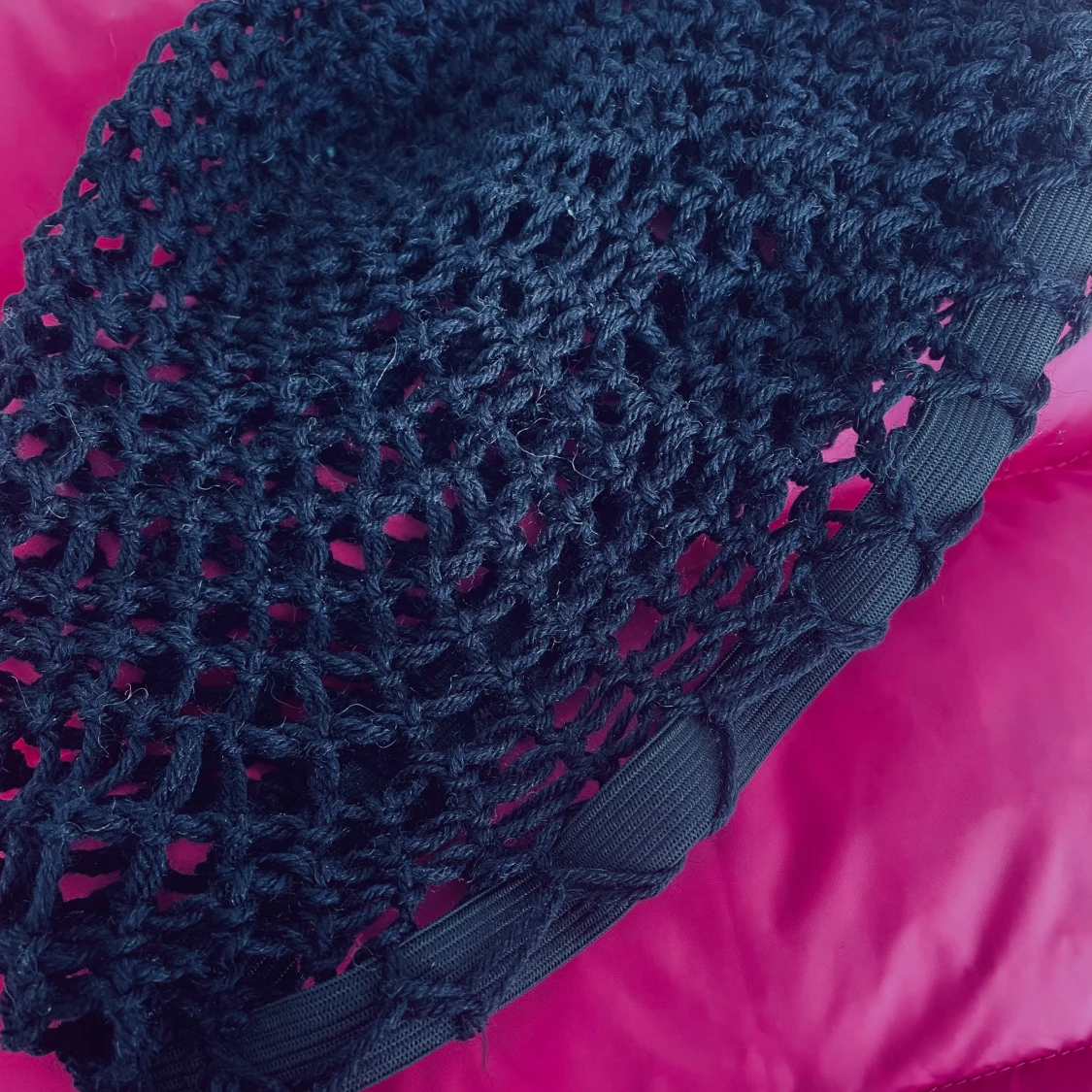 By prisförslag- Xtra rymligt hårnät Svart