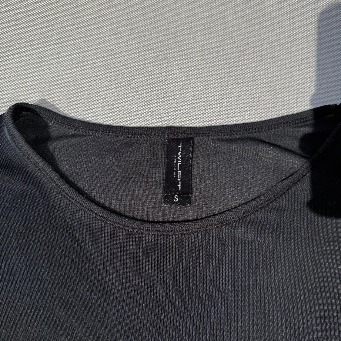 Svart t-shirt från twilfit - 1