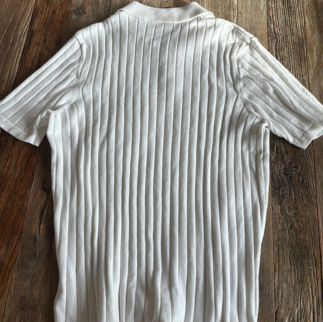 Vit ribbad pikétröja från Kappahl - 3