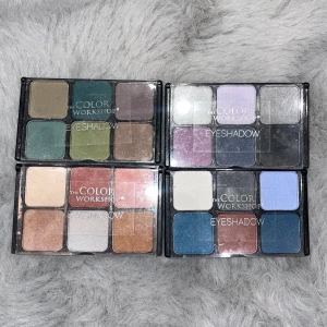 Ögonskuggspaletter från The Color Workshop - (Endast testade) Fyra ögonskuggspaletter med olika färgkombinationer. Innehåller nyanser av grönt, blått, lila, rosa, brunt och neutrala toner. Perfekt för att skapa varierande looker. Pris går att diskuteras, det går även att köpa separat💕