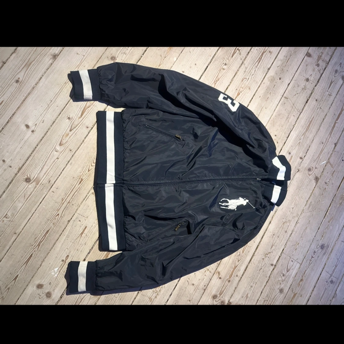 Mörkblå bomberjacka från Polo Ralph Lauren