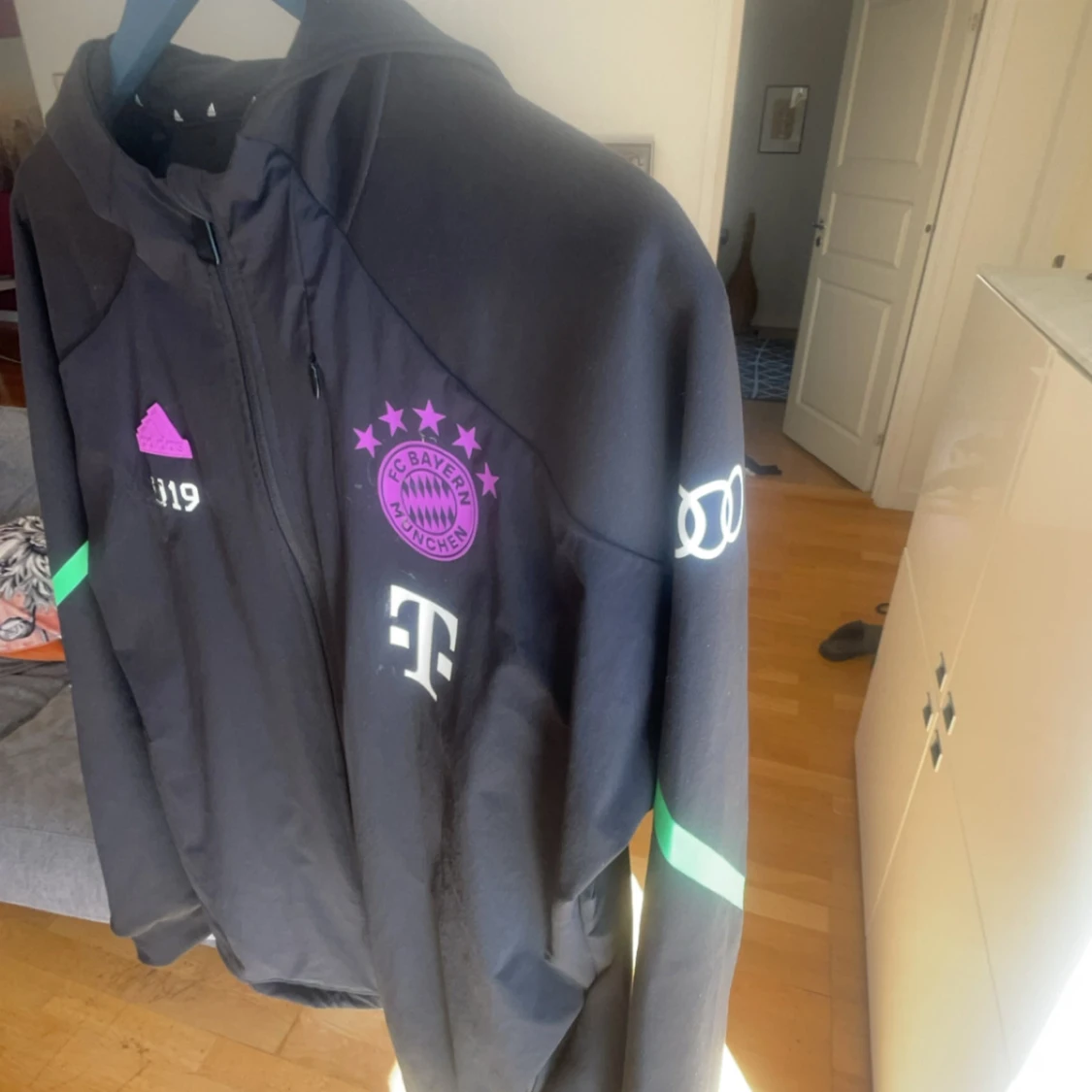FC Bayern München Hoodie  - 1