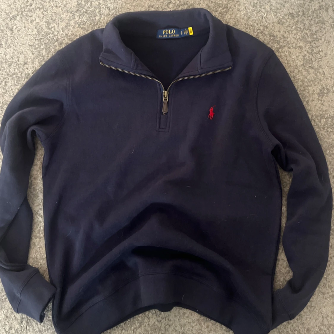 Mörkblå tröja med dragkedja från Ralph Lauren - 1