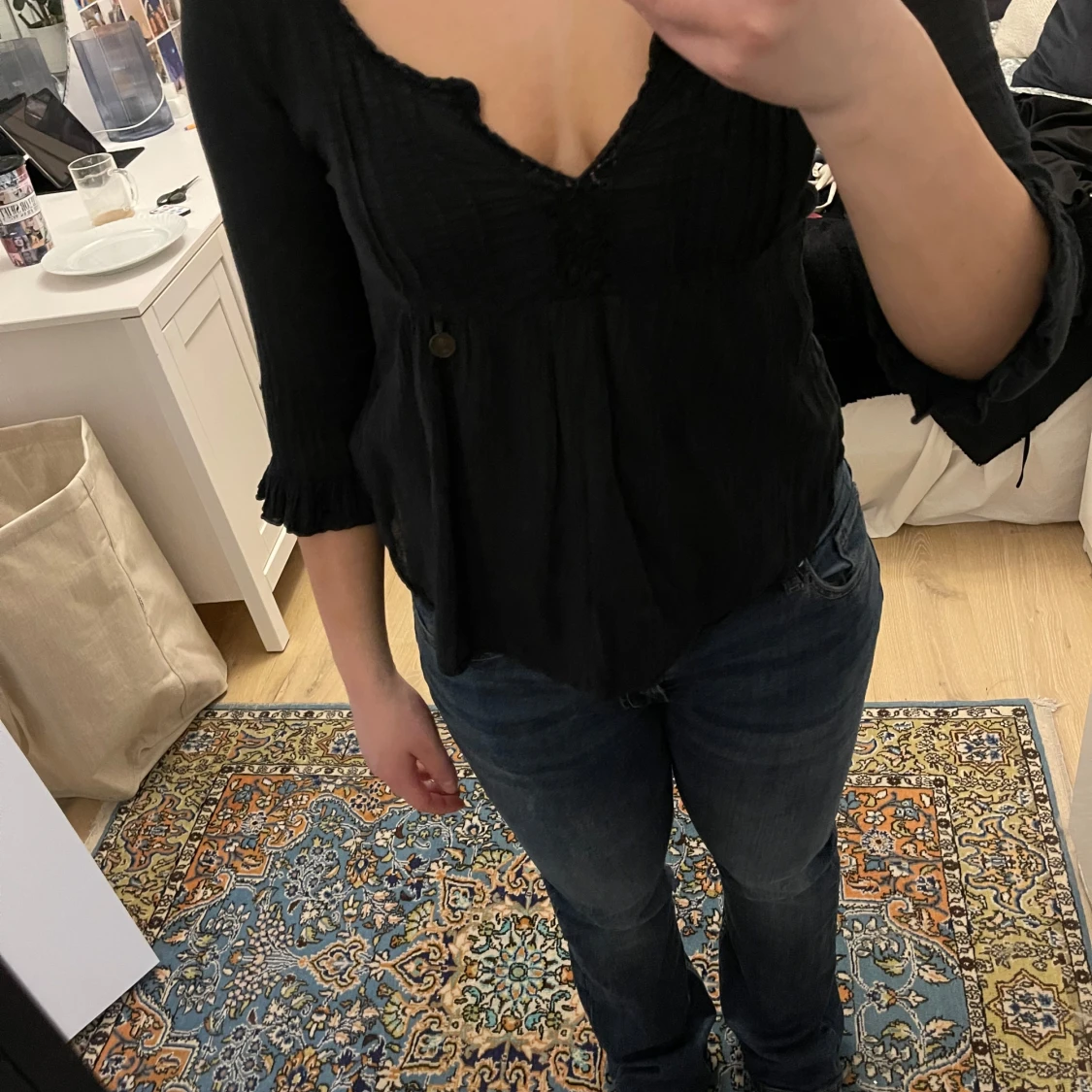 Marin blå blus i linne matrial