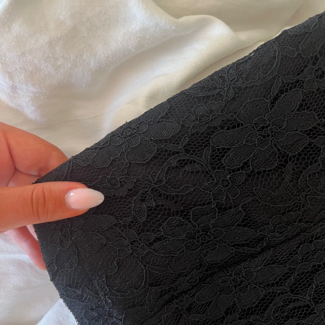 Svart spetslinne - 2