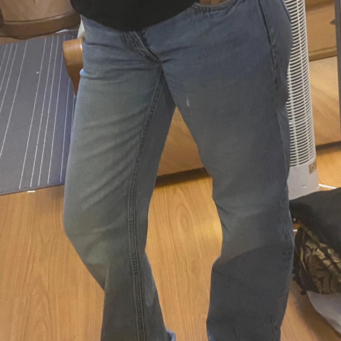 Ljusblå jeansbyxor - 2