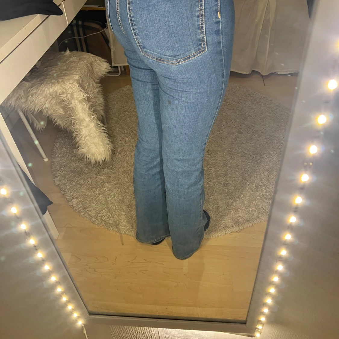 Blå bootcut jeans - 2