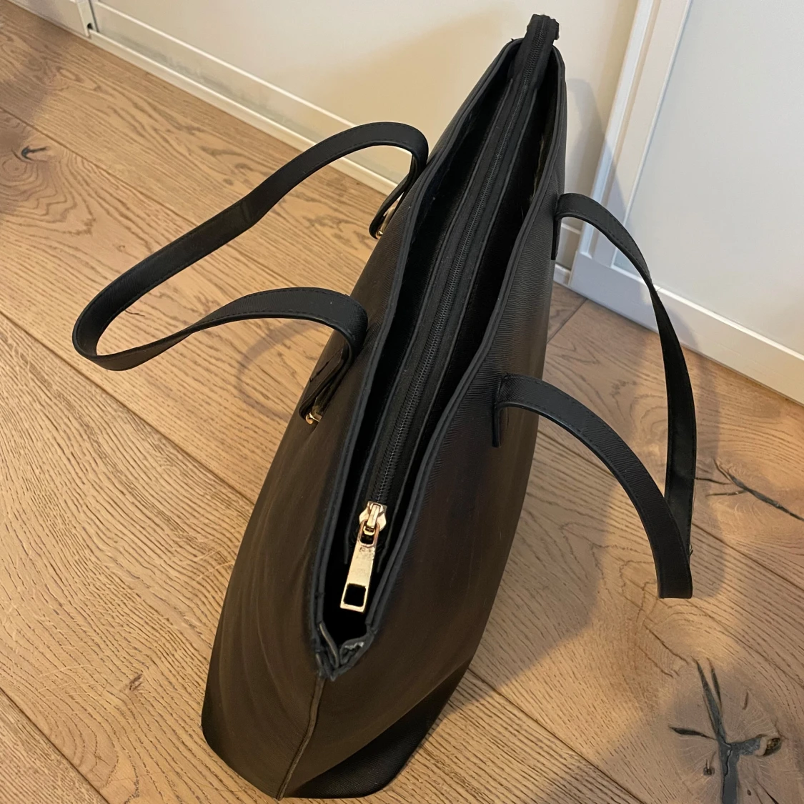 Svart väska🖤 - 90