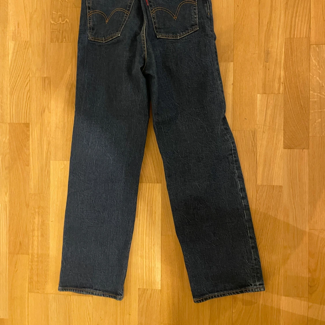 Mörkblå jeansbyxor från Levis - 3