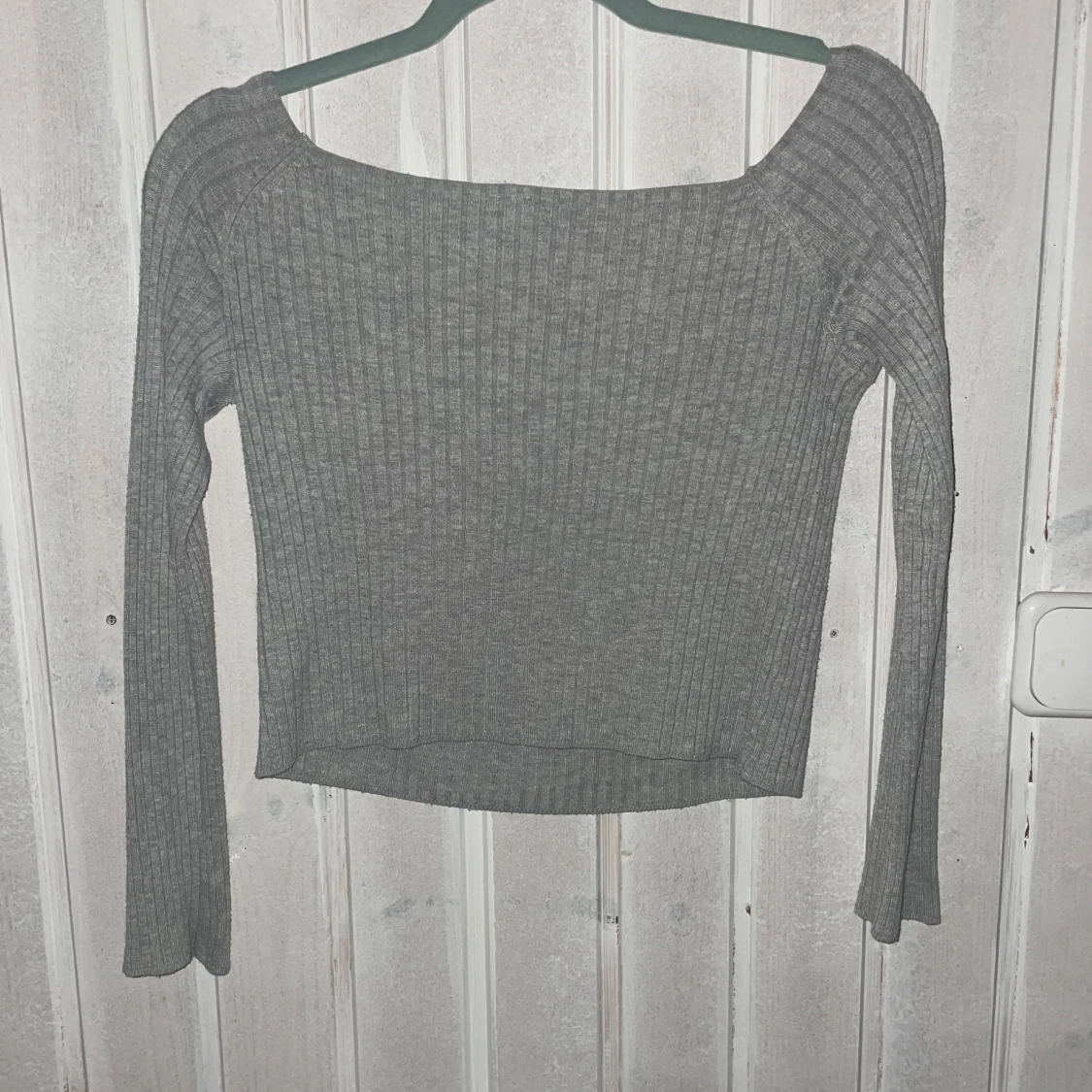 Grå ribbad tröja från H&M Divided - 1