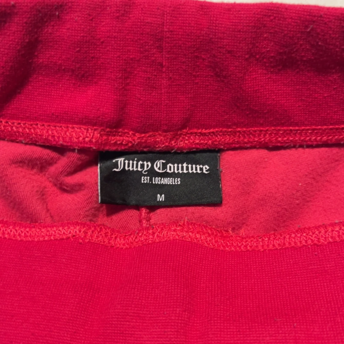 Röda mjukisbyxor från Juicy Couture - 2