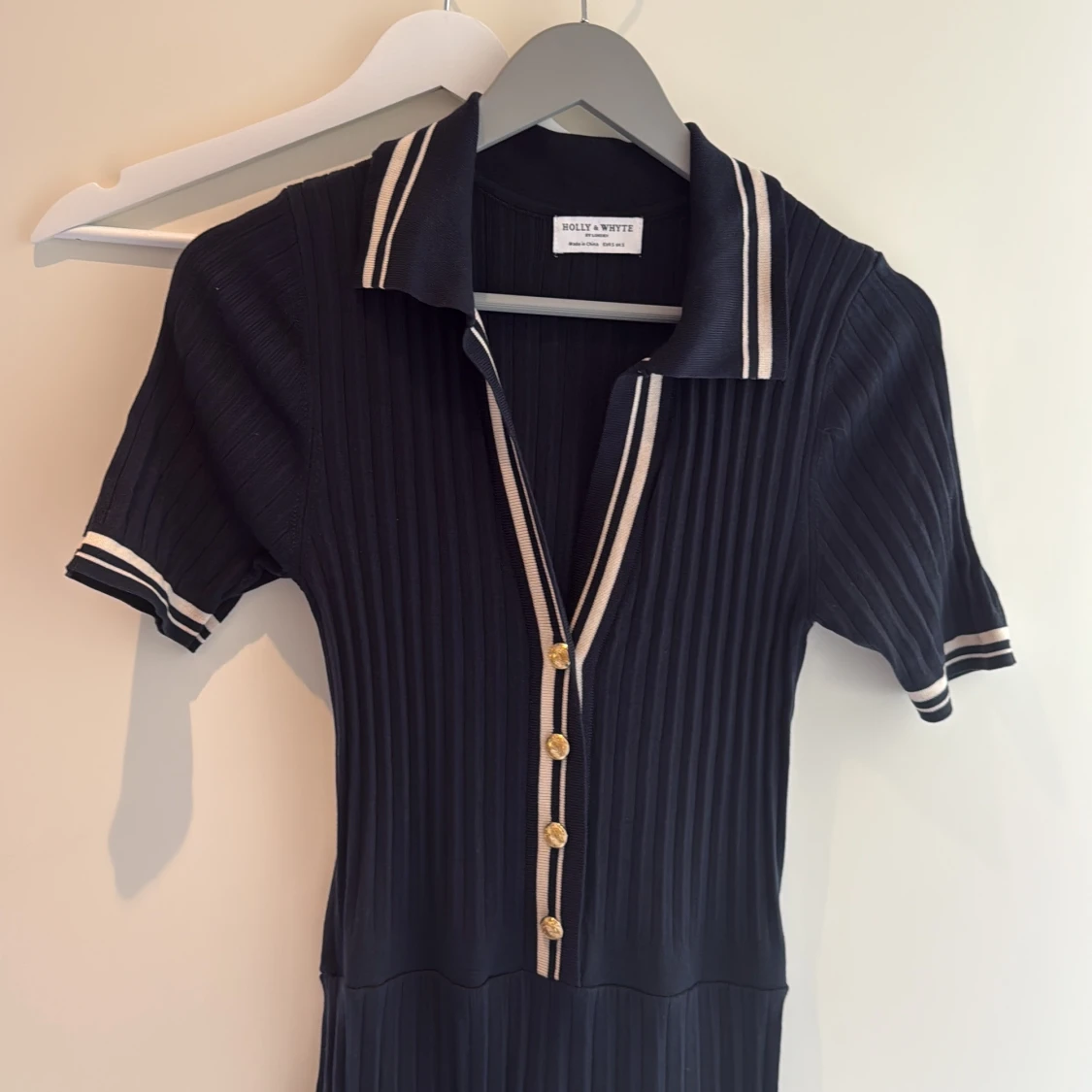 Marinblå långklänning Holly & White