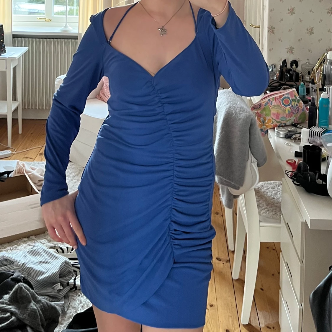 Blå kort klänning från Zara