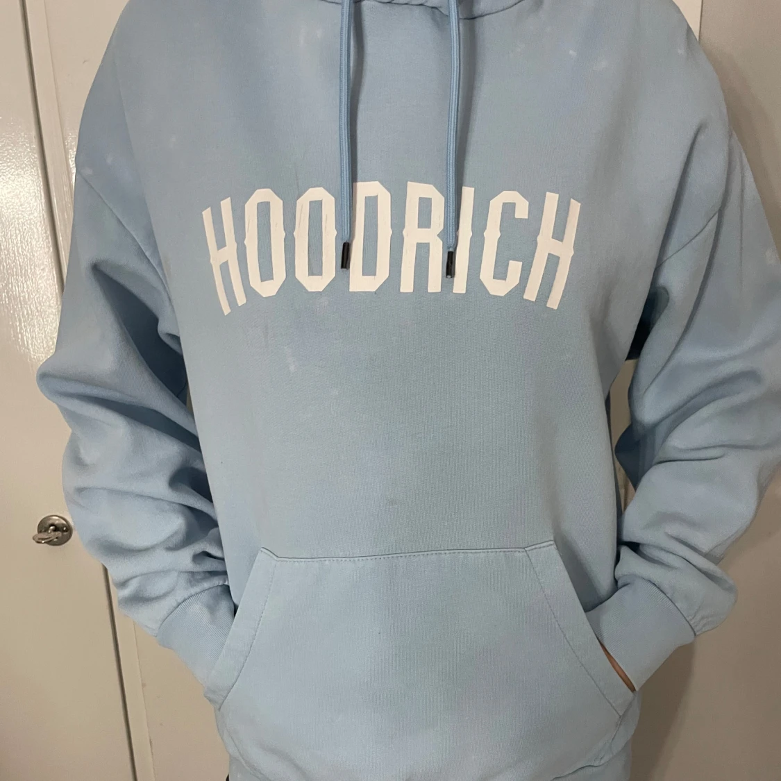 Ljusblå hoodie från Hoodrich