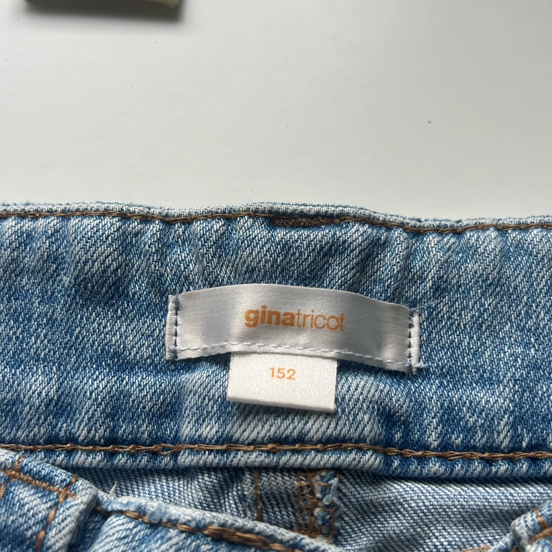 Blå jeans från Gina Tricot, strl 152 - 1