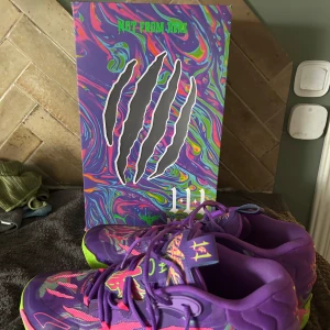 Puma MB.03 TOXIC - Använda cirka 1 säsong, inga skador på dom. Lite lätt smuts under på skorna.