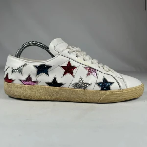 Saint laurent skor -  saint laurent skor. Skick: 9/10. Pris: 1500. Storlek 40 men passar 41