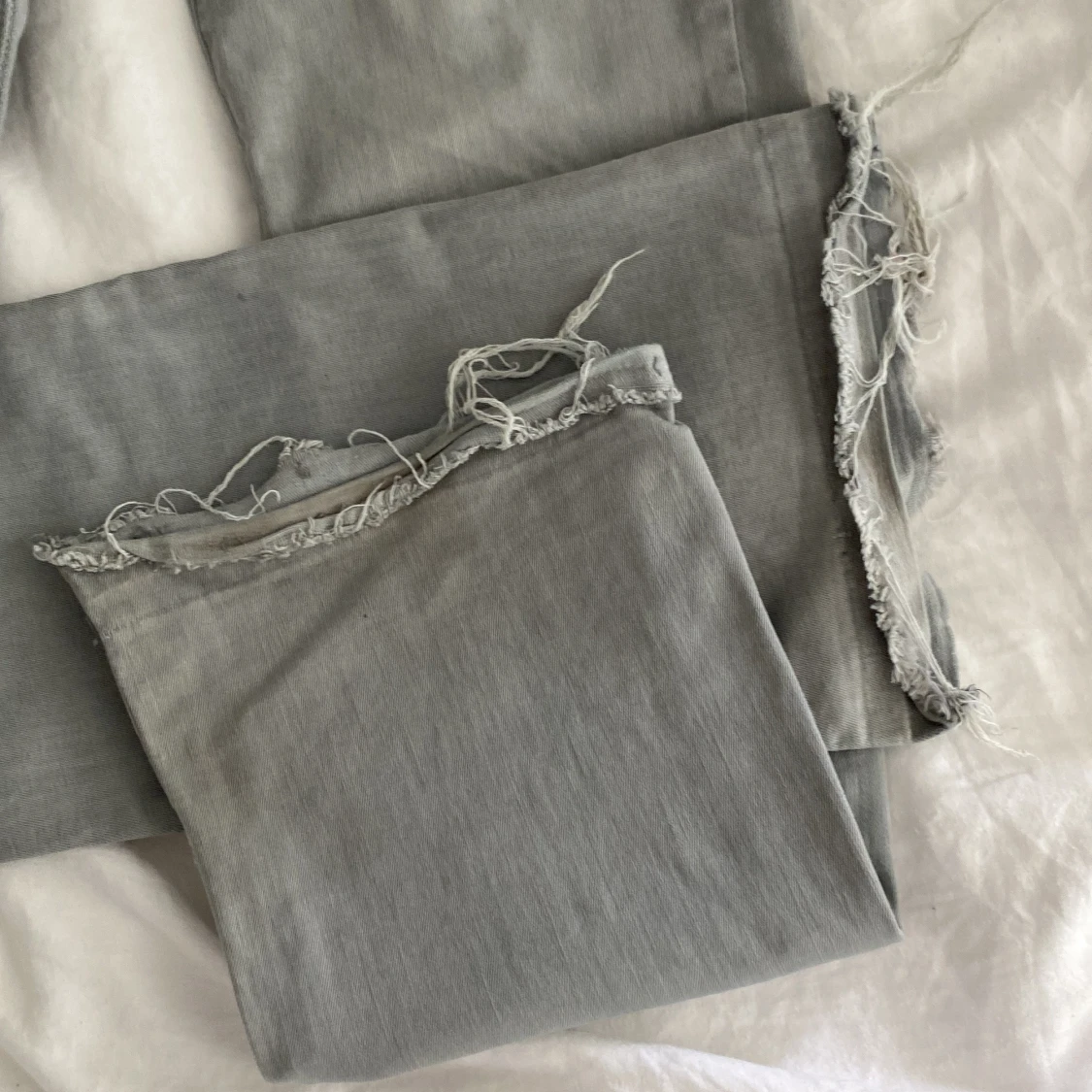 Grå bootcut jeans W27 L30 - 3