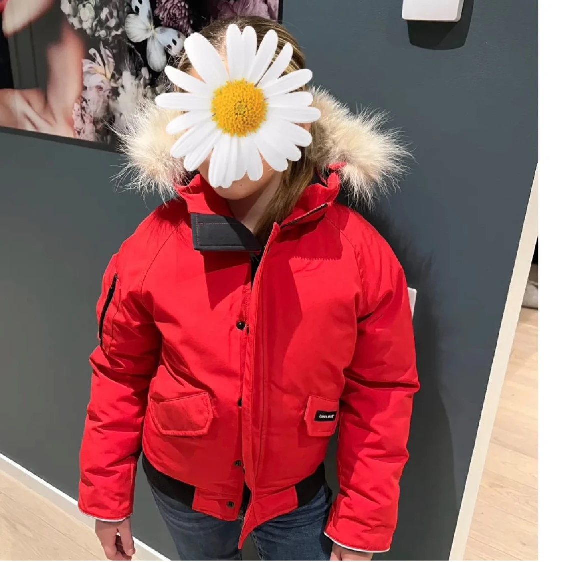 Röd Canada Goose dunjacka med pälshuva - 4