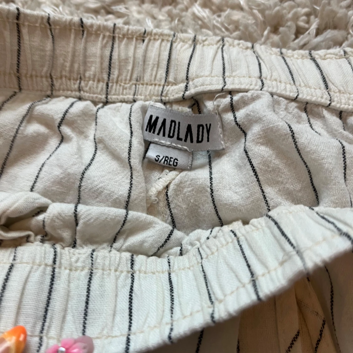 Randiga linnebyxor - 3