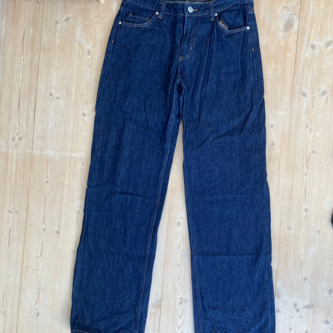 Envii mörkblå lowwaist straight jeans, strl 36 - 1