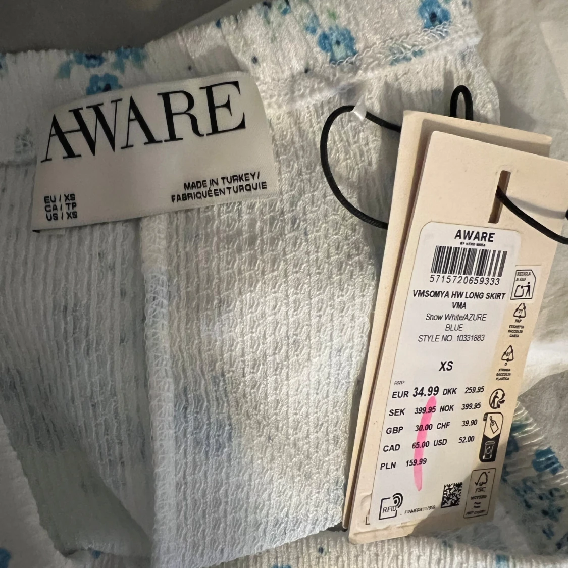 Blommig långkjol från AWARE XS - 1