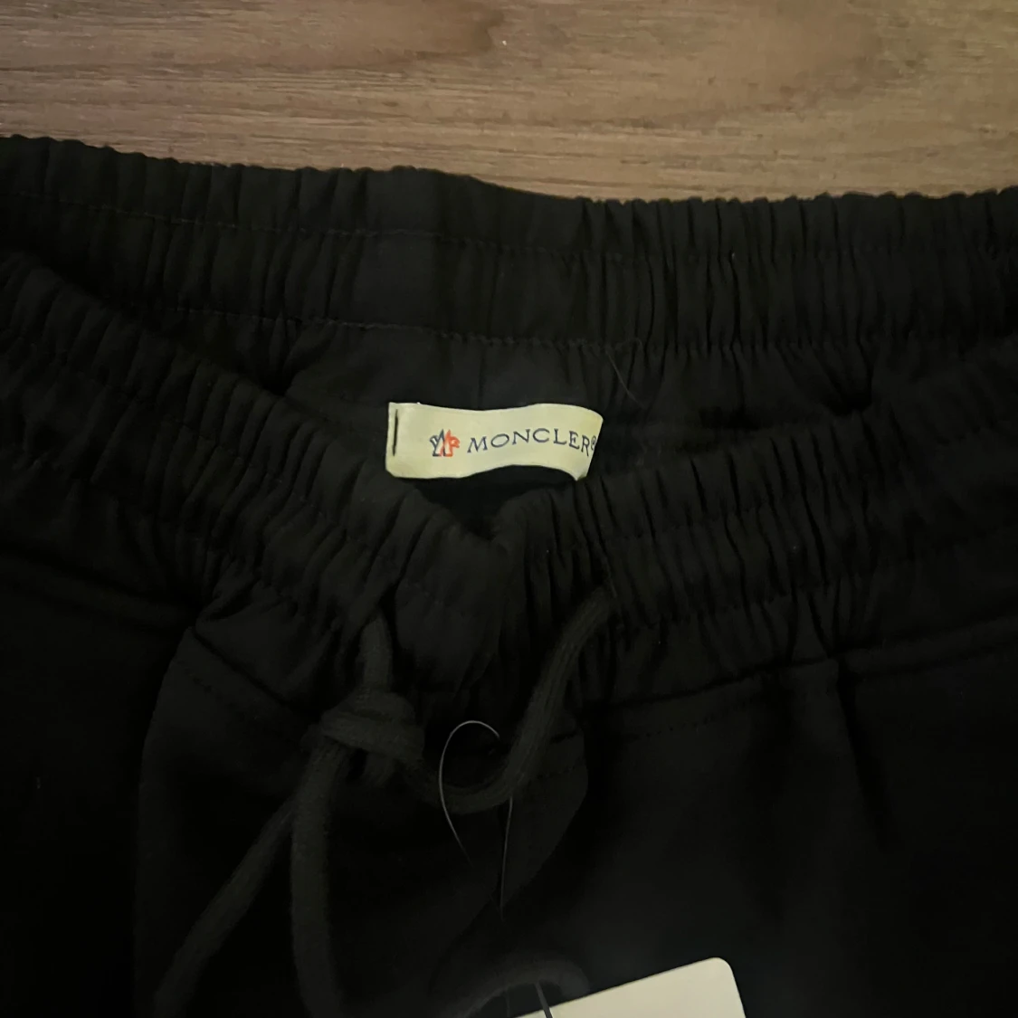 Svarta shorts f med snörning - 3