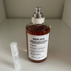Maison Margiela by the fireplace  - Sample 3,5 och 10 ml. Maison margiela By the fireplace 49kr/89kr/169kr
