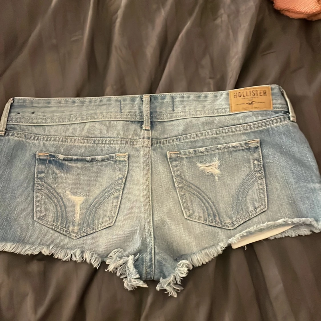 Lågmidjade jeanshorts! - 1