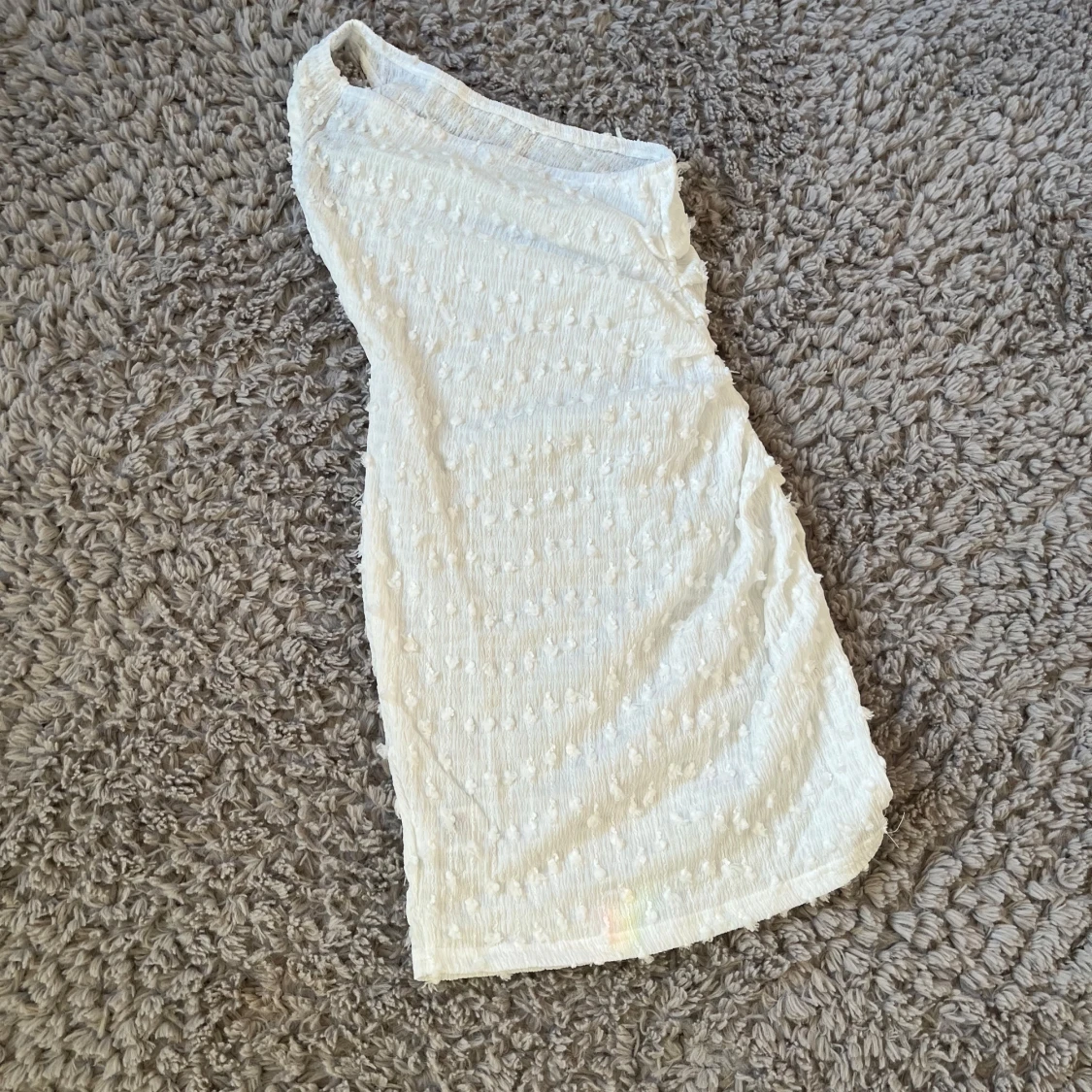 Vit one shoulder klänning - 1