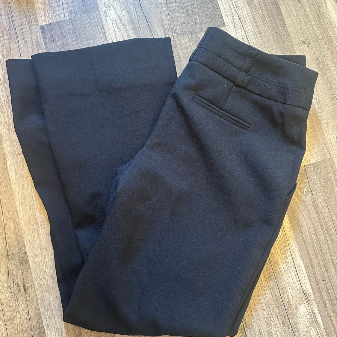 Svarta lågmidjadekostymbyxor från Atmosphere - 1