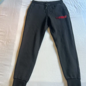 Hoodrich byxor - Väldigt lite använd, bra skick, säljer dem då jag inte behöver dem, kol gärna med bud!