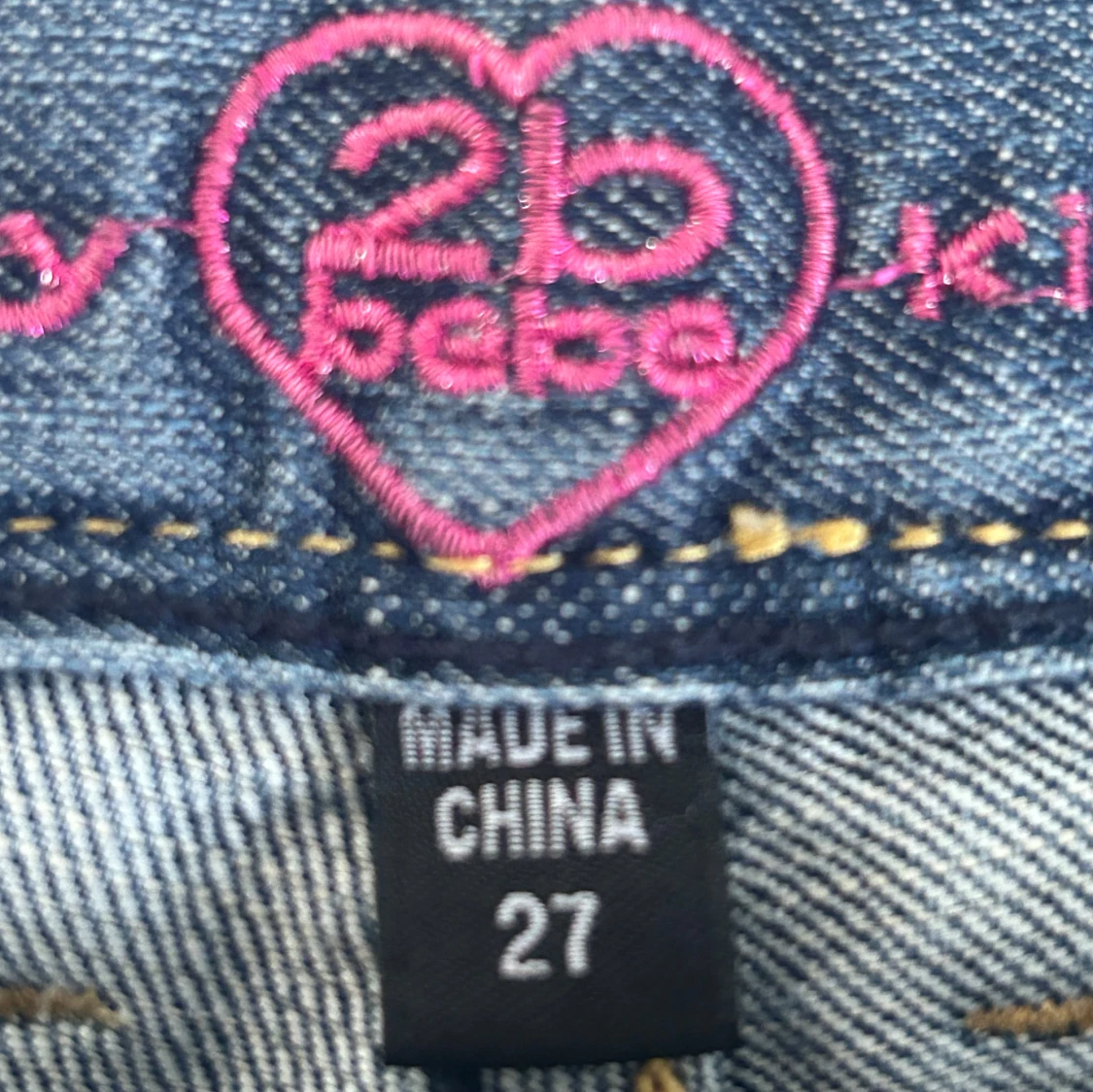 bebe lågmidjade shorts  - 3