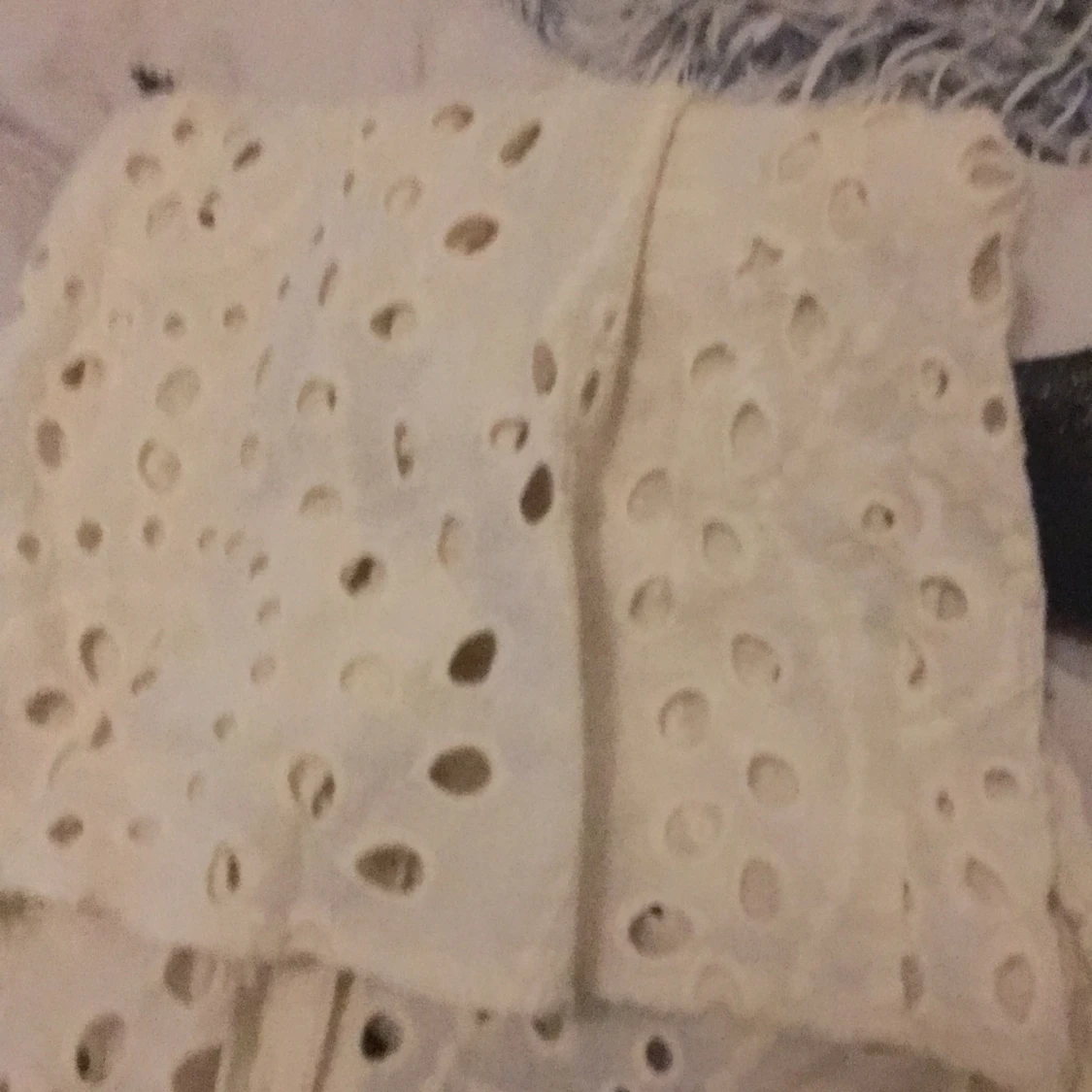 Svart bälte med dubbla guldringar - 2