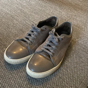 Lanvin cap toe - Säljer dessa snygga tidslösa skor som är i bra skick( har låda som saknar lock och dust bag)
