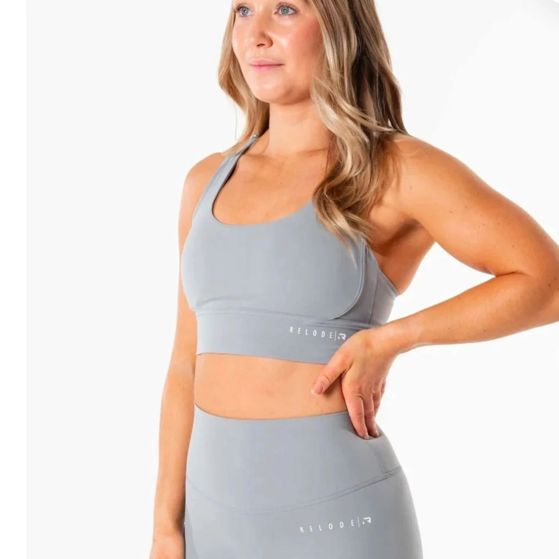 Grå träningskläder  - 1