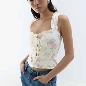 Blommig corset - Från Gina använd 1 gång!