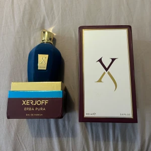 Xerjoff Erba Pura - Säljer då doften ej passar mig och då jag redan öppnat den så går det ej att lämna tillbaka. 100 ml.                  Nypris 2800kr.
