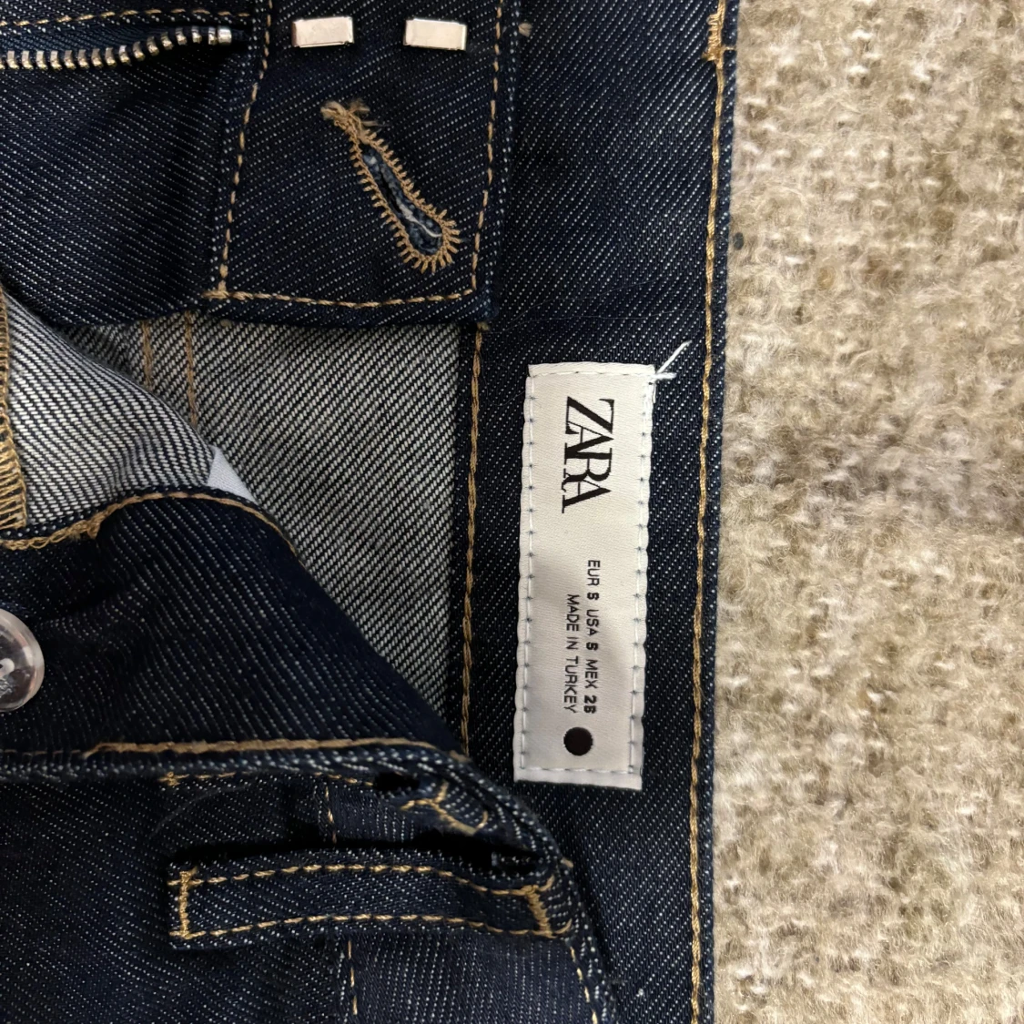 Mörkblå jeansshorts från Zara - 1