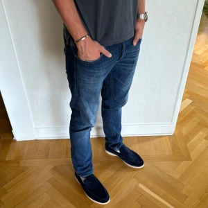 Dondup jeans  - Säljer dessa Dondup George jeans. Skriv vid fler frågor och funderingar!