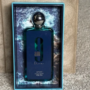 Afnan 9AM Dive - Afnan 9Am dive edp 100ml | NY | säljer då jag inte var helt nöjd med doften. Köpt för 449kr säljer för 375kr prutbart. Fräsch sommar doft som håller ordentligt!