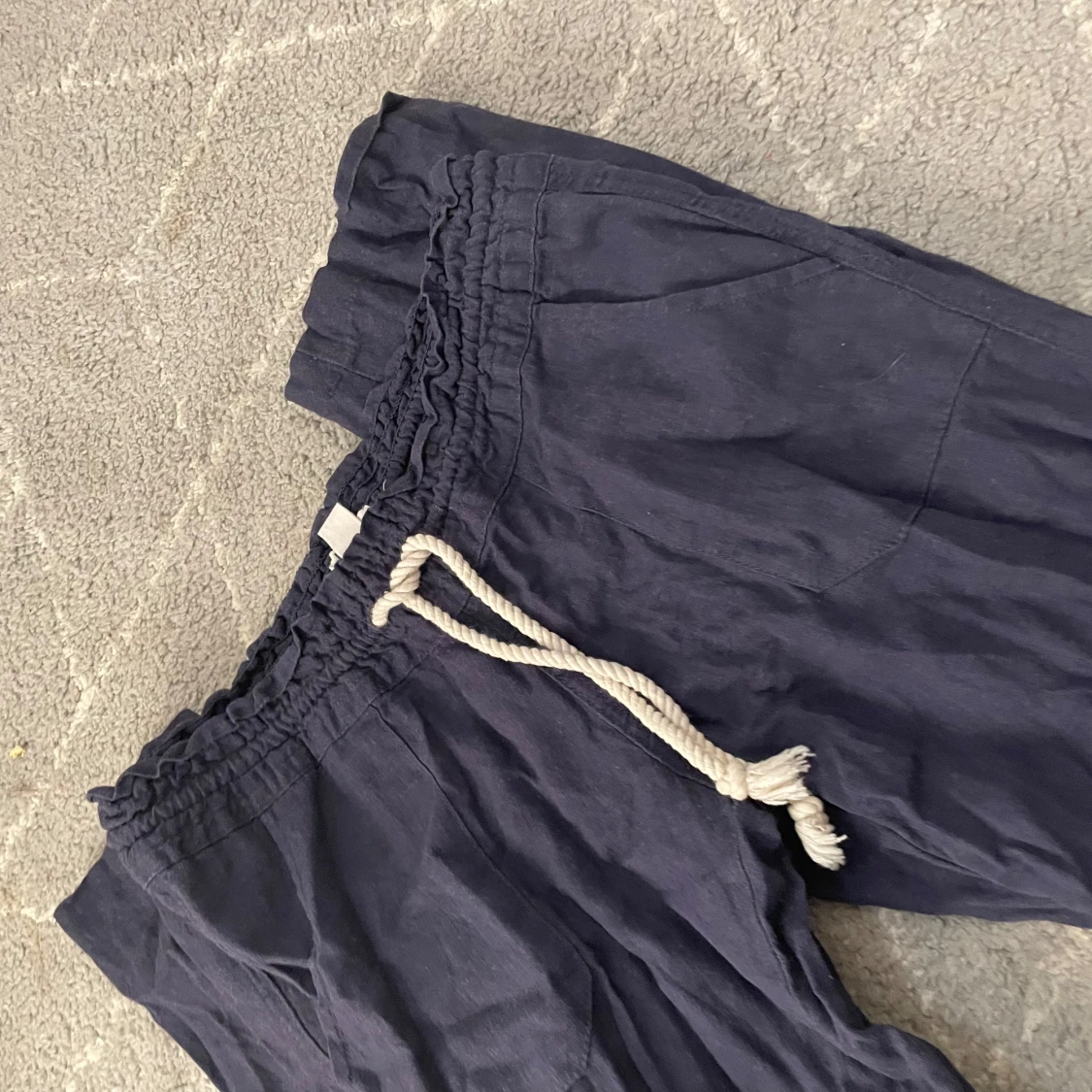 Mörkblå linnebyxor från Roxy - 1