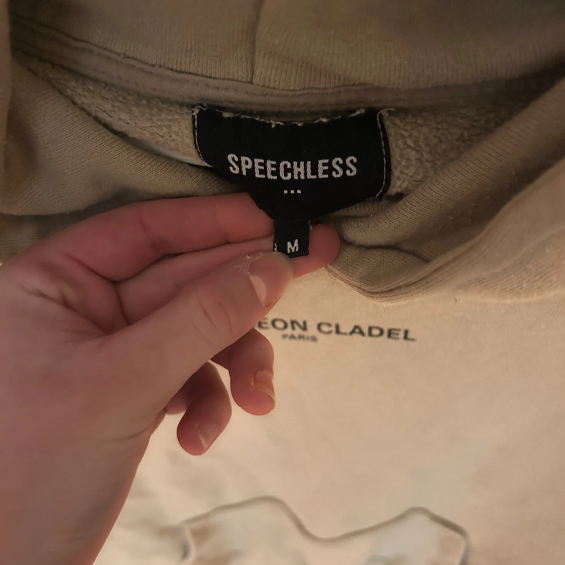 Beige hoodie från Speechless M - 2